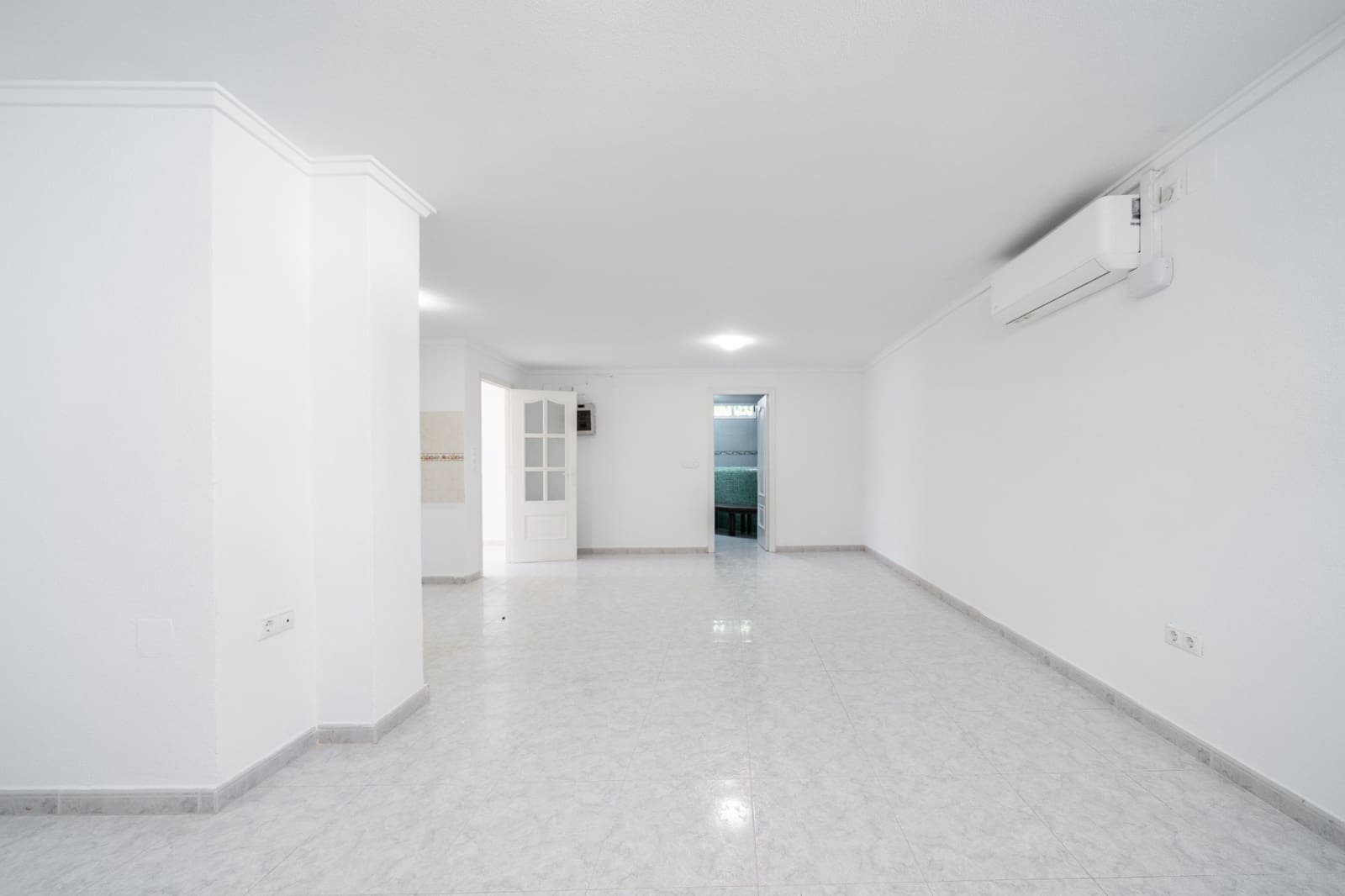 4 soveværelse Villa til salg i La Marina med swimmingpool - € 425.000 (Ref: 9850178)