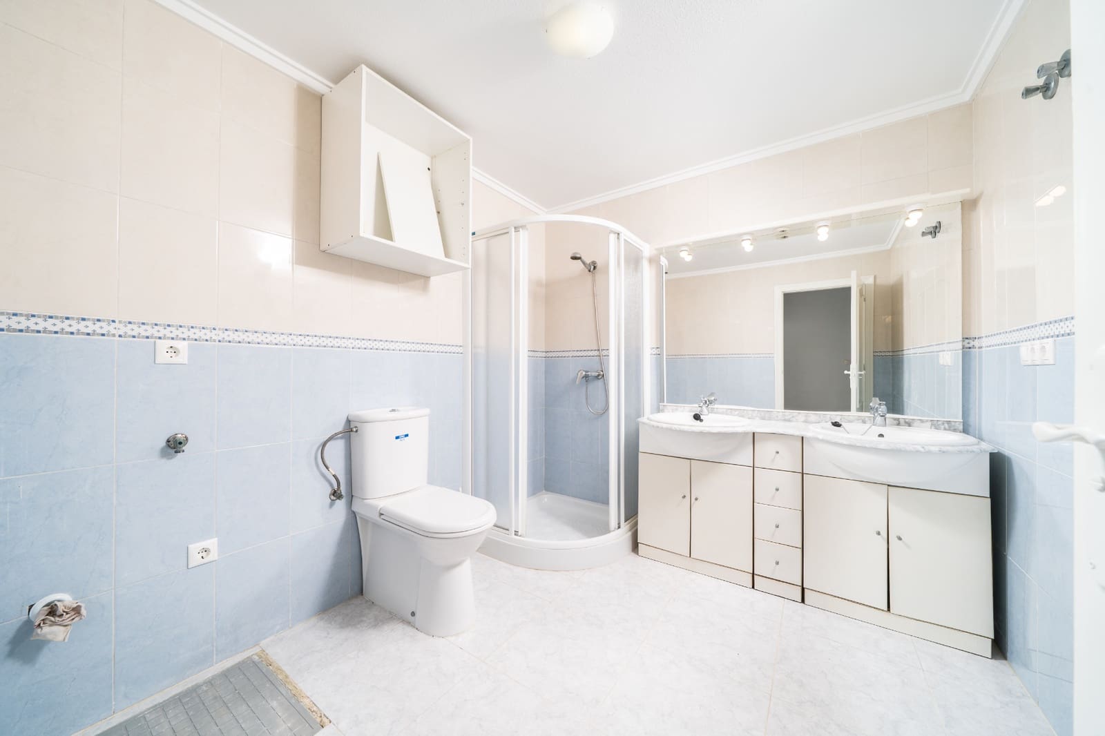 4 soveværelse Villa til salg i La Marina med swimmingpool - € 425.000 (Ref: 9850178)