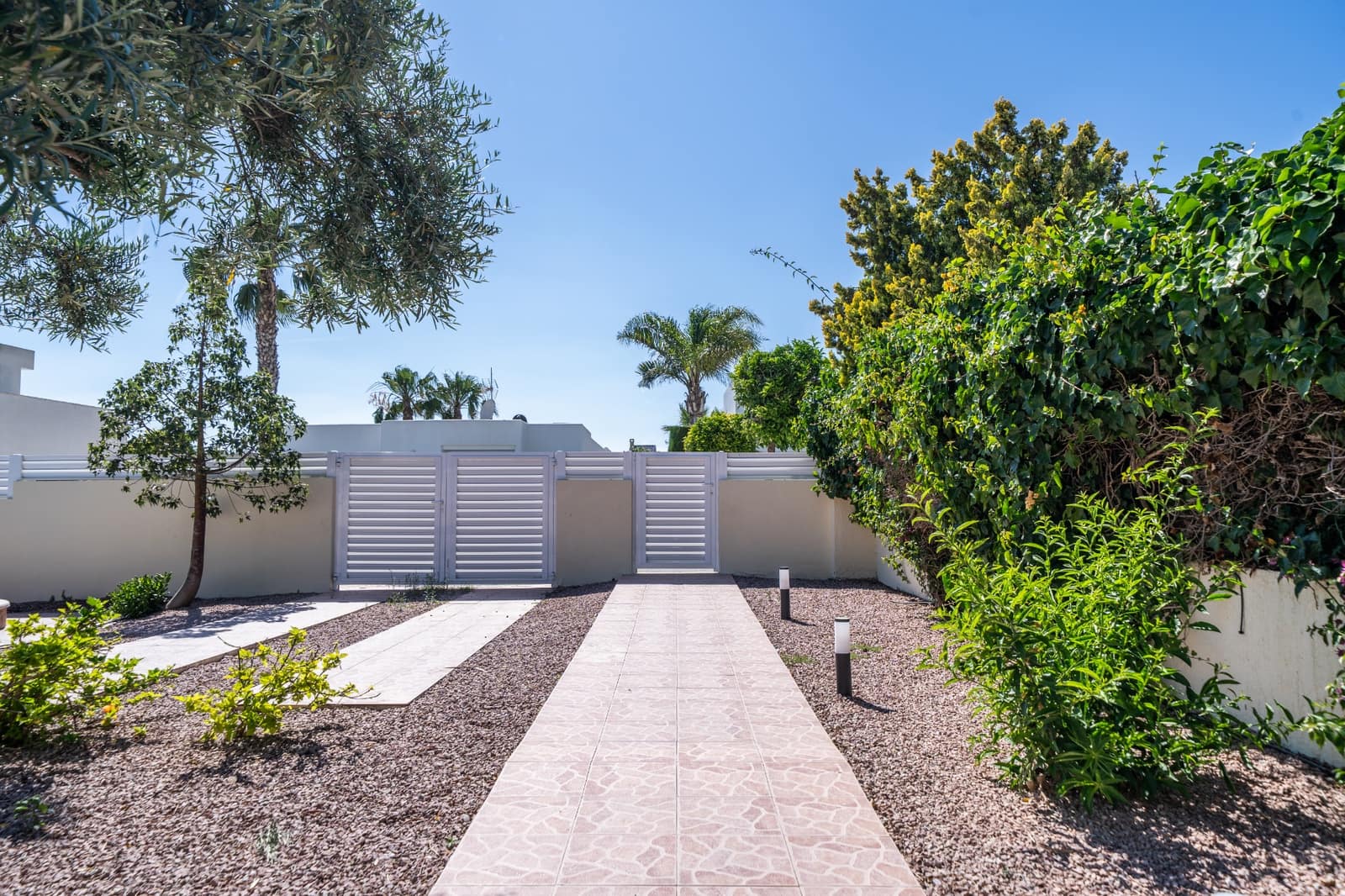 4 soveværelse Villa til salg i La Marina med swimmingpool - € 425.000 (Ref: 9850178)