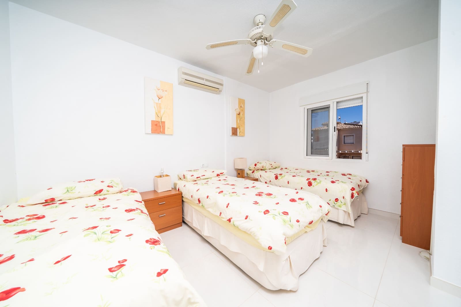 4 Zimmer Villa zu verkaufen in La Marina mit Pool - 395.500 € (Ref: 9863454)