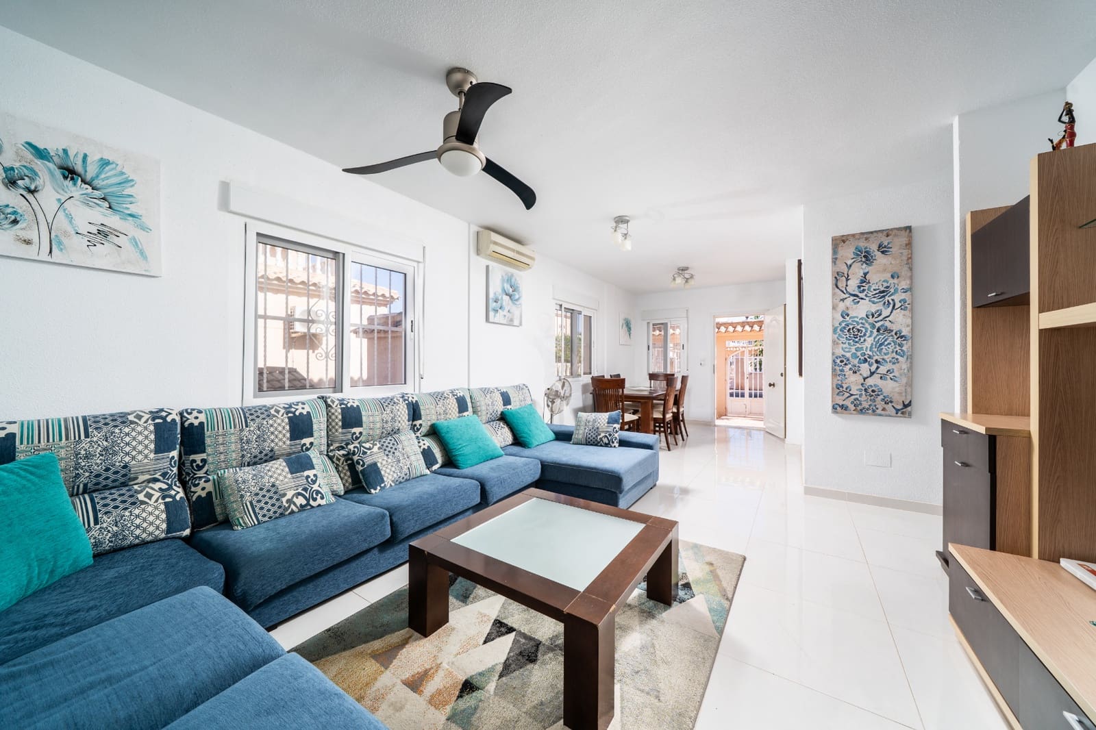 4 Zimmer Villa zu verkaufen in La Marina mit Pool - 395.500 € (Ref: 9863454)