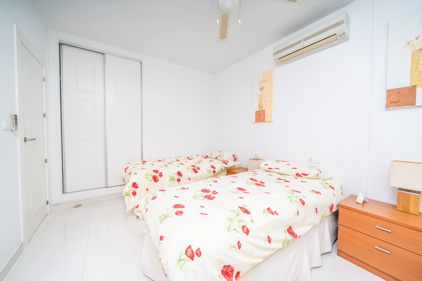 4 Zimmer Villa zu verkaufen in La Marina mit Pool - 395.500 € (Ref: 9863454)