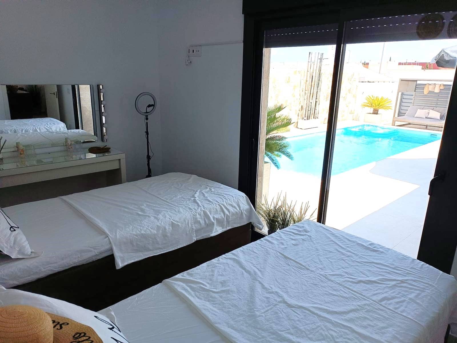 3 bedroom Villa for sale in Daya Nueva with pool - € 445,000 (Ref: 9867371)