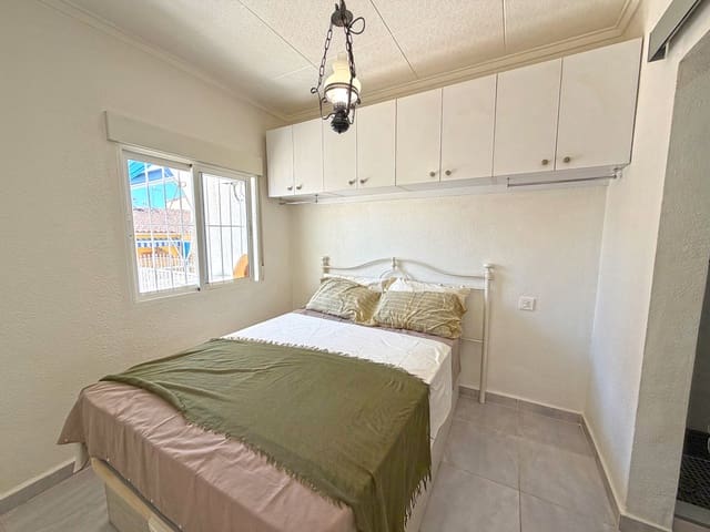 1 soverom Rekkehus til salgs i La Marina, Elche / Elx - € 74 950 (Ref: 9867893)