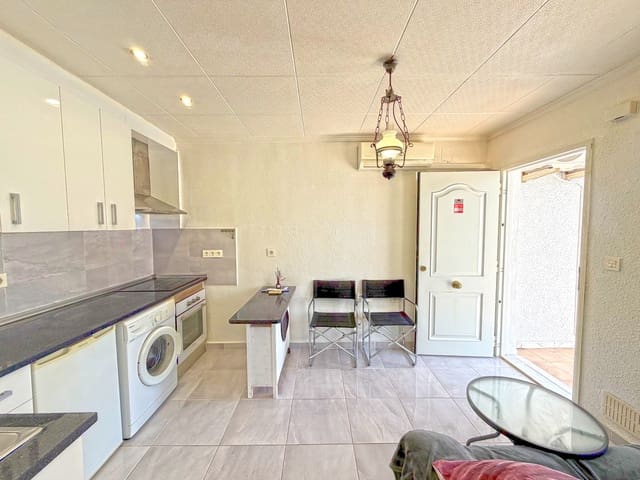 1 soverom Rekkehus til salgs i La Marina, Elche / Elx - € 74 950 (Ref: 9867893)