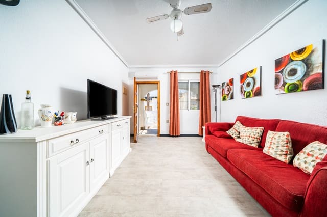 Pareado de 3 habitaciones en La Marina, Elche / Elx en venta con piscina - 189.000 € (Ref: 9874036)