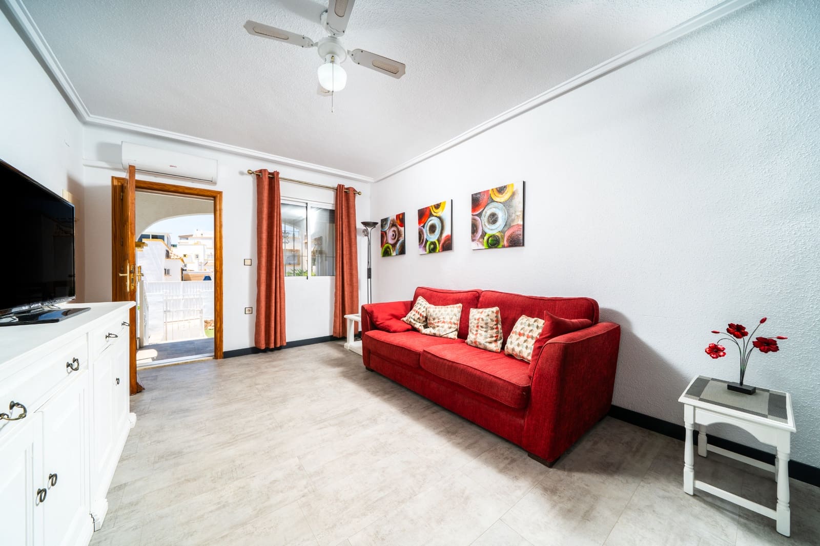 Pareado de 3 habitaciones en La Marina en venta con piscina - 189.000 € (Ref: 9874036)