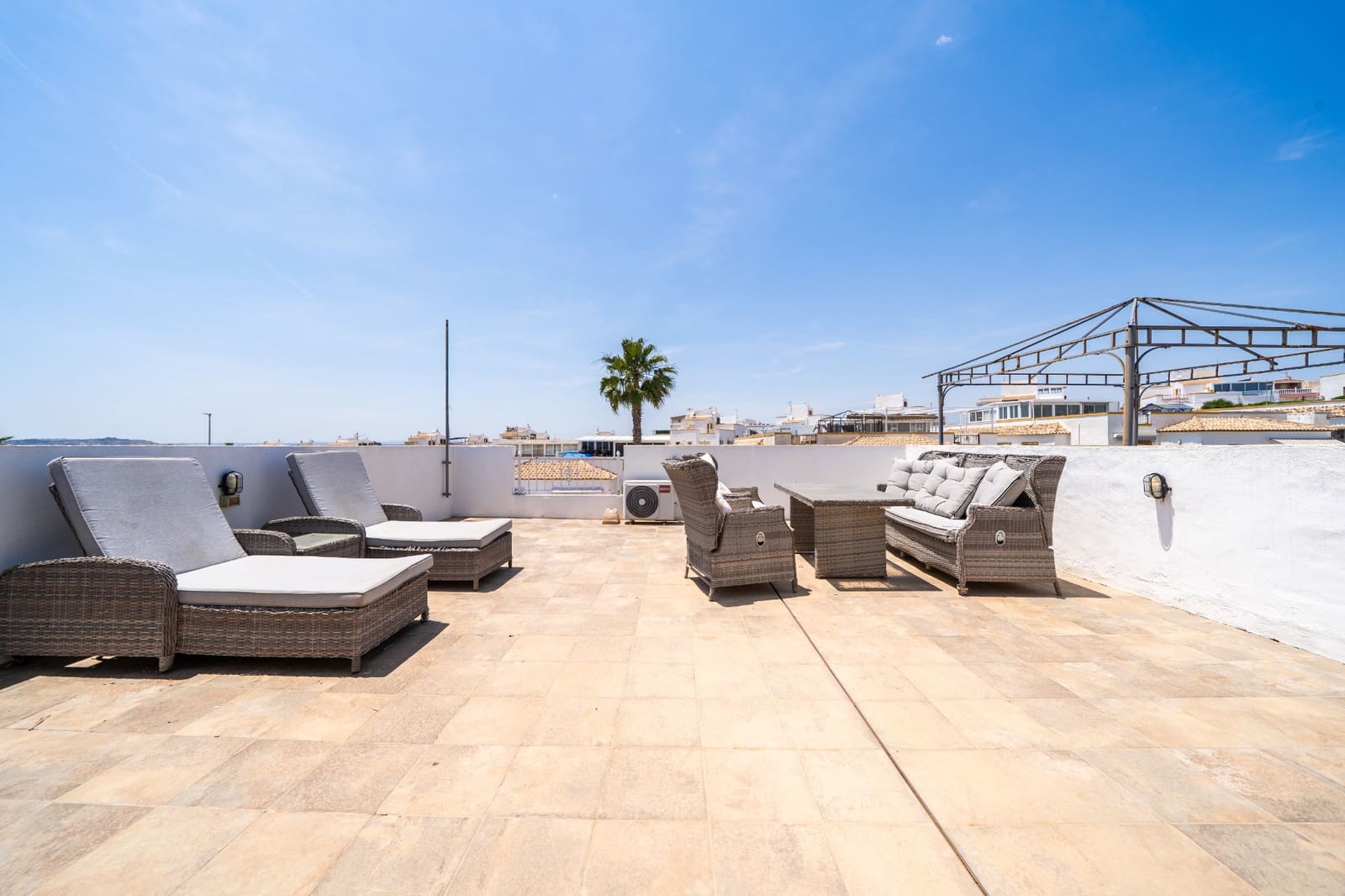 Pareado de 3 habitaciones en La Marina en venta con piscina - 189.000 € (Ref: 9874036)