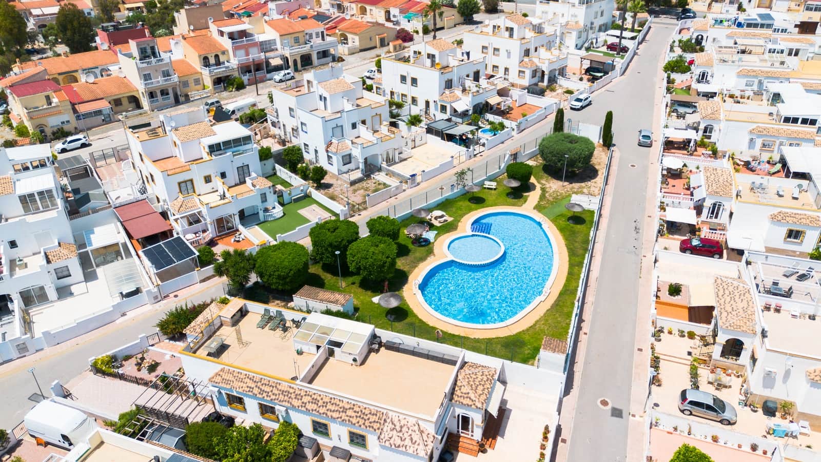 Pareado de 3 habitaciones en La Marina en venta con piscina - 189.000 € (Ref: 9874036)