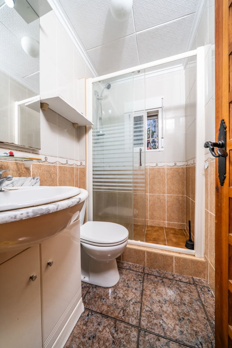 3 makuuhuone Huvila myytävänä paikassa La Marina - 185 000 € (Ref: 9877153)