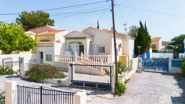 3 makuuhuone Huvila myytävänä paikassa La Marina, Elche / Elx - 185 000 € (Ref: 9877153)