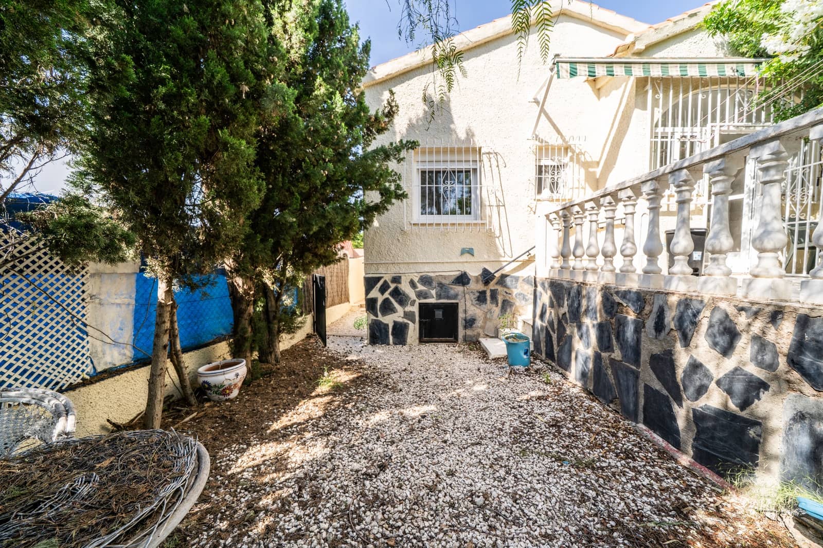 3 makuuhuone Huvila myytävänä paikassa La Marina - 185 000 € (Ref: 9877153)