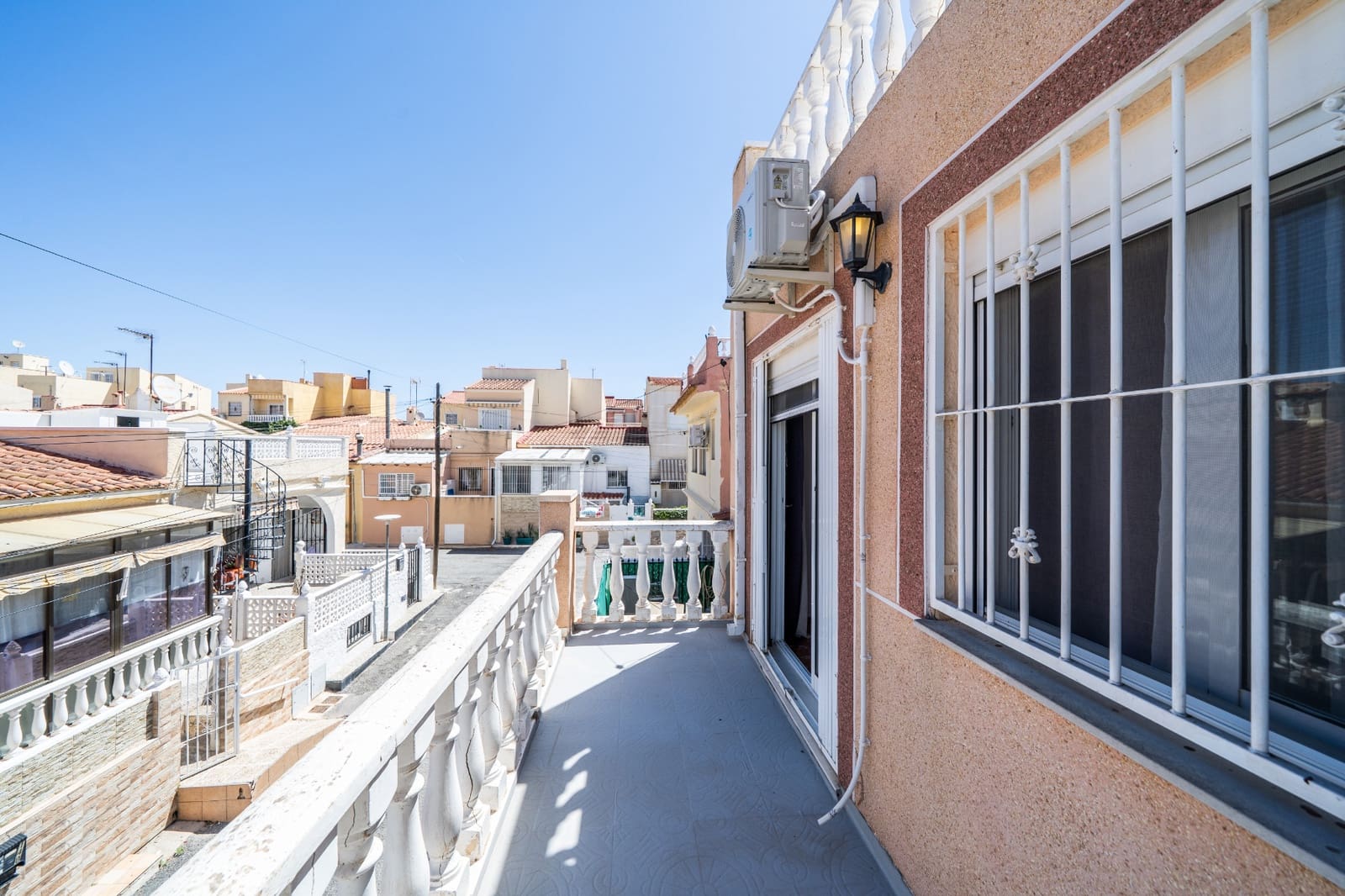 2 sypialnia Dom na sprzedaż w La Marina - 124 000 € (Ref: 9902143)