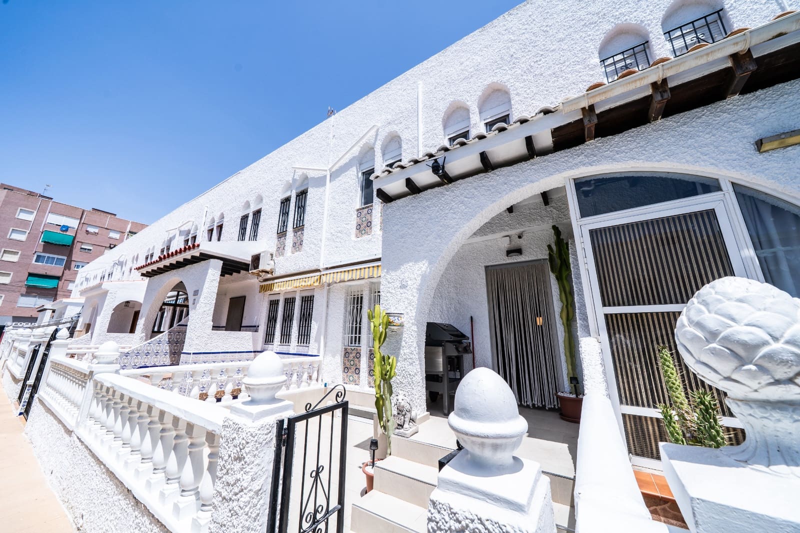 3 bedroom Terraced Villa for sale in La Mata with pool - € 219,000 (Ref: 9925165)