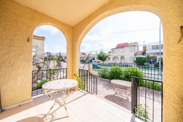 5 Zimmer Villa zu verkaufen in La Marina, Elche / Elx - 175.000 € (Ref: 9935149)