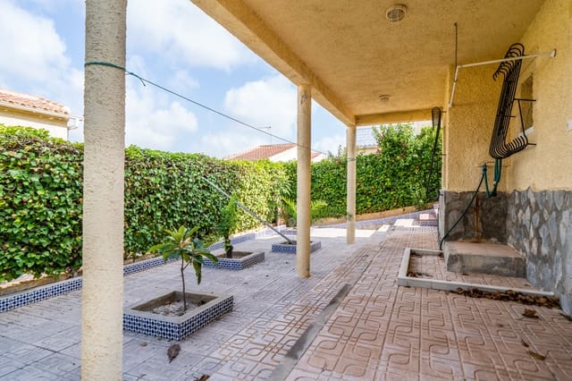 5 Zimmer Villa zu verkaufen in La Marina, Elche / Elx - 175.000 € (Ref: 9935149)