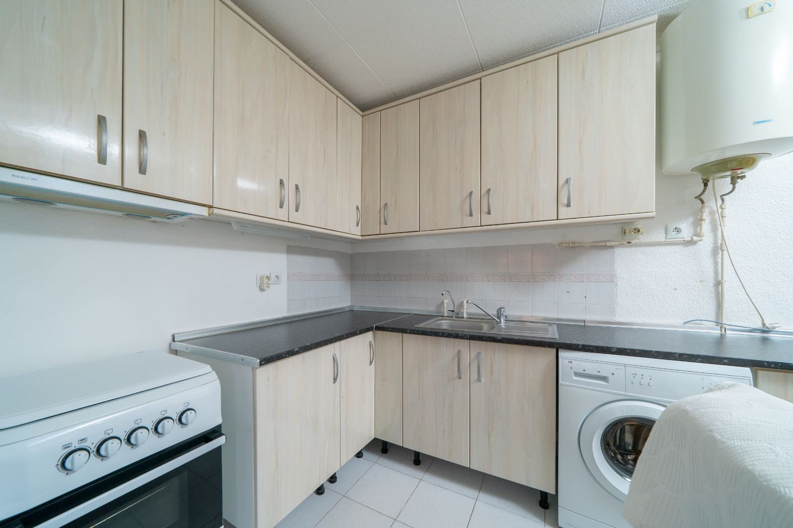 3 slaapkamer Huis te koop in La Marina - € 145.000 (Ref: 9937252)