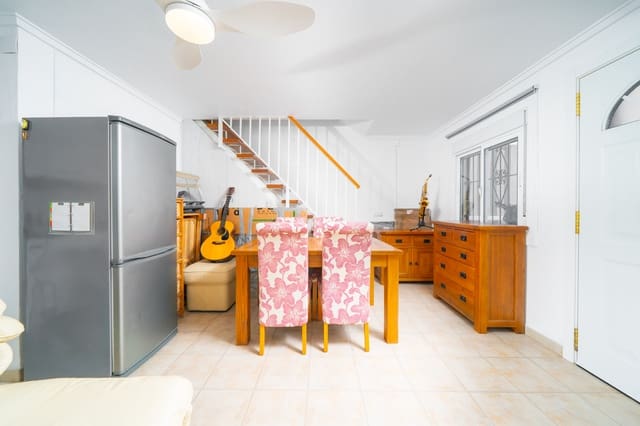 2 camera da letto Villetta a Schiera in vendita in La Marina, Elche / Elx - 129.000 € (Rif: 9941216)