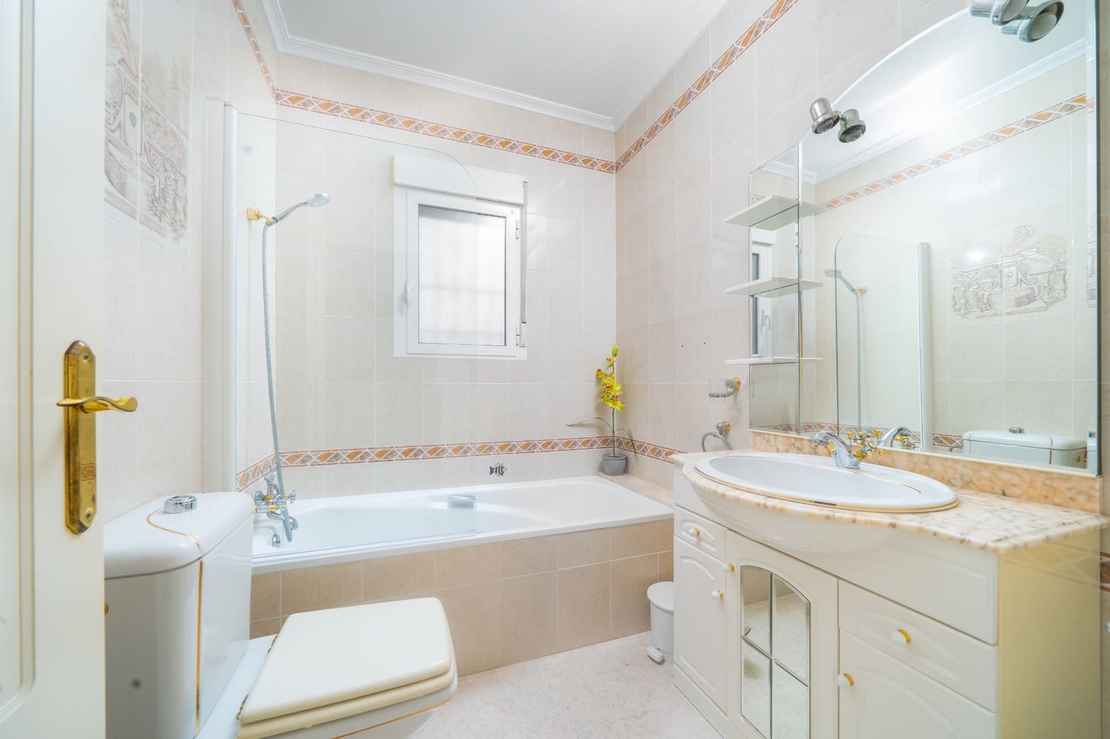 3 soveværelse Villa til salg i La Marina med swimmingpool garage - € 440.000 (Ref: 9953382)