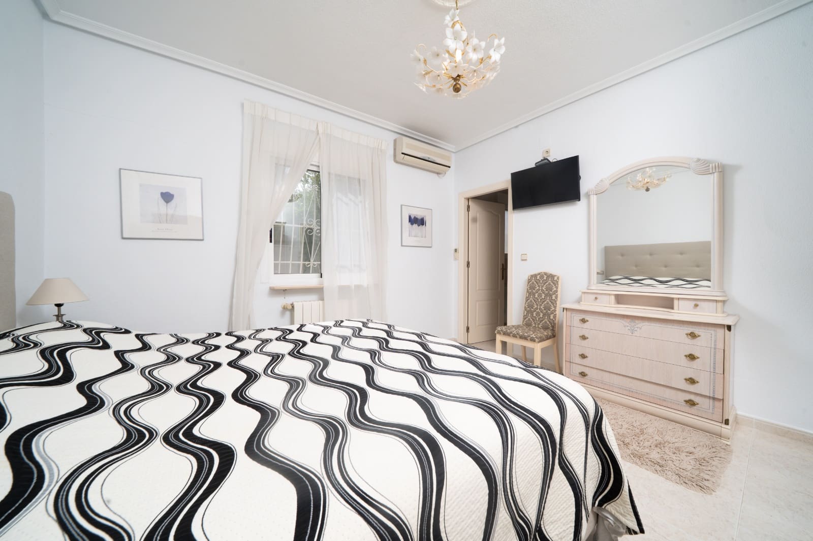 3 soveværelse Villa til salg i La Marina med swimmingpool garage - € 440.000 (Ref: 9953382)
