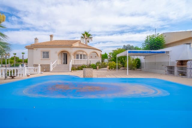 3 soveværelse Villa til salg i La Marina, Elche / Elx med swimmingpool garage - € 440.000 (Ref: 9953382)