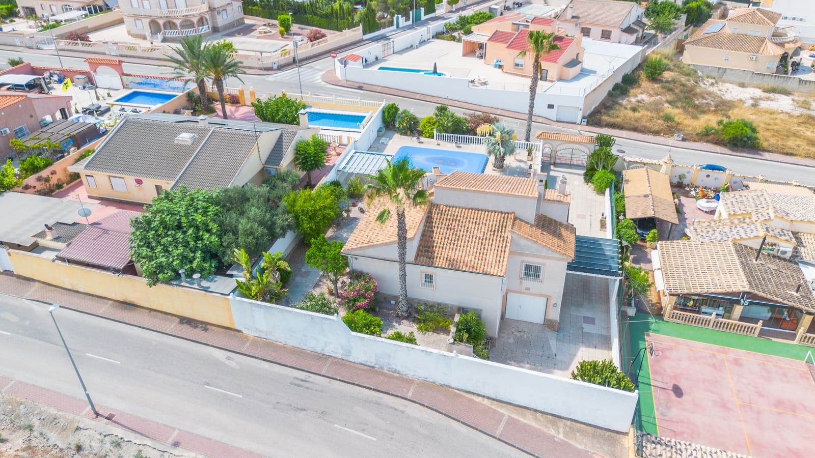 3 soveværelse Villa til salg i La Marina med swimmingpool garage - € 440.000 (Ref: 9953382)