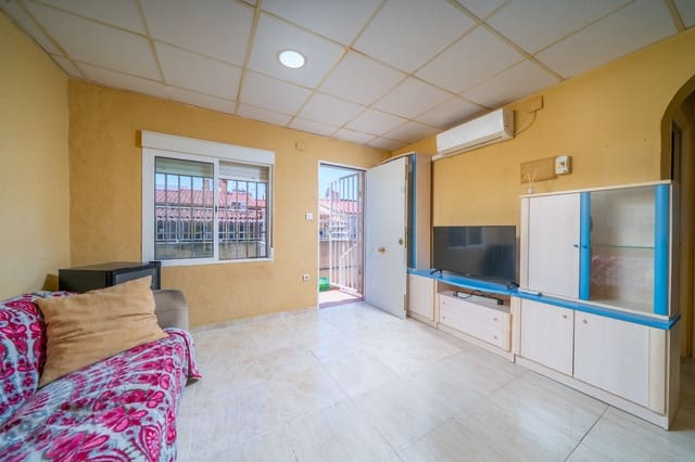 1 soveværelse Rækkehus til salg i La Marina, Elche / Elx - € 95.000 (Ref: 9956263)