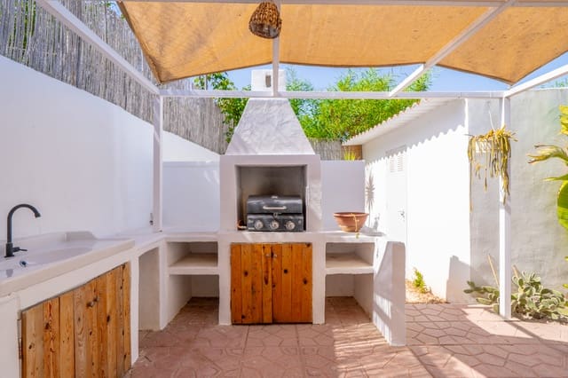 4 sypialnia Willa na sprzedaż w La Marina, Elche / Elx z basenem - 365 000 € (Ref: 9961213)