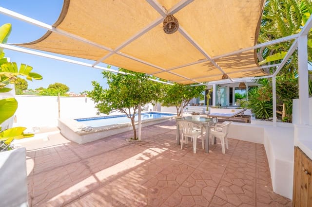 4 sypialnia Willa na sprzedaż w La Marina, Elche / Elx z basenem - 365 000 € (Ref: 9961213)