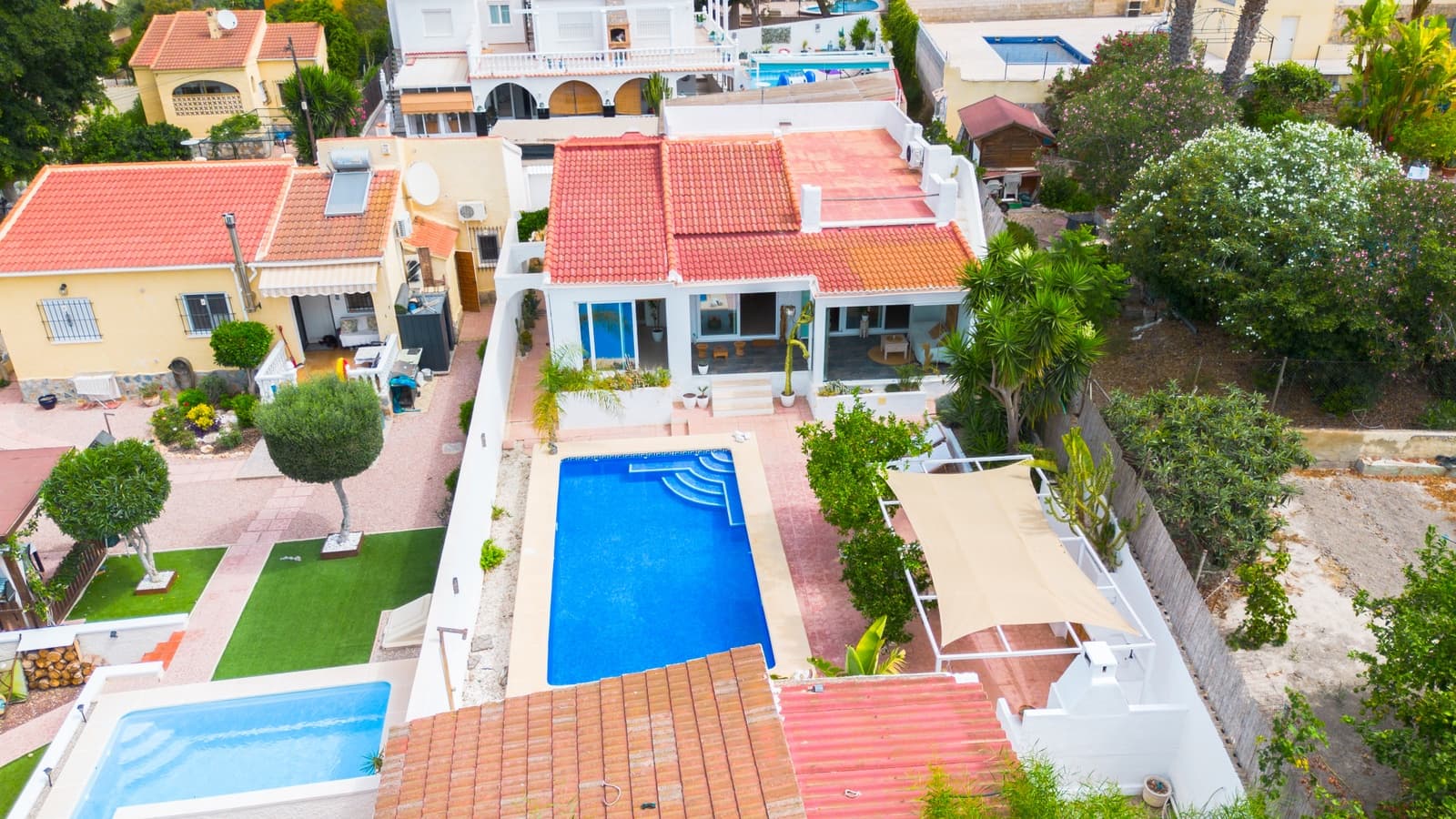4 chambre Villa/Maison à vendre à La Marina avec piscine - 365 000 € (Ref: 9961213)