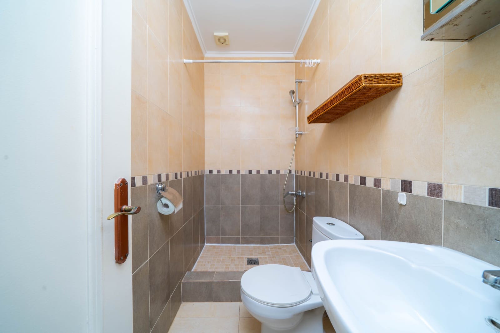 3 bedroom Villa for sale in La Marina with pool - € 225,000 (Ref: 9968626)
