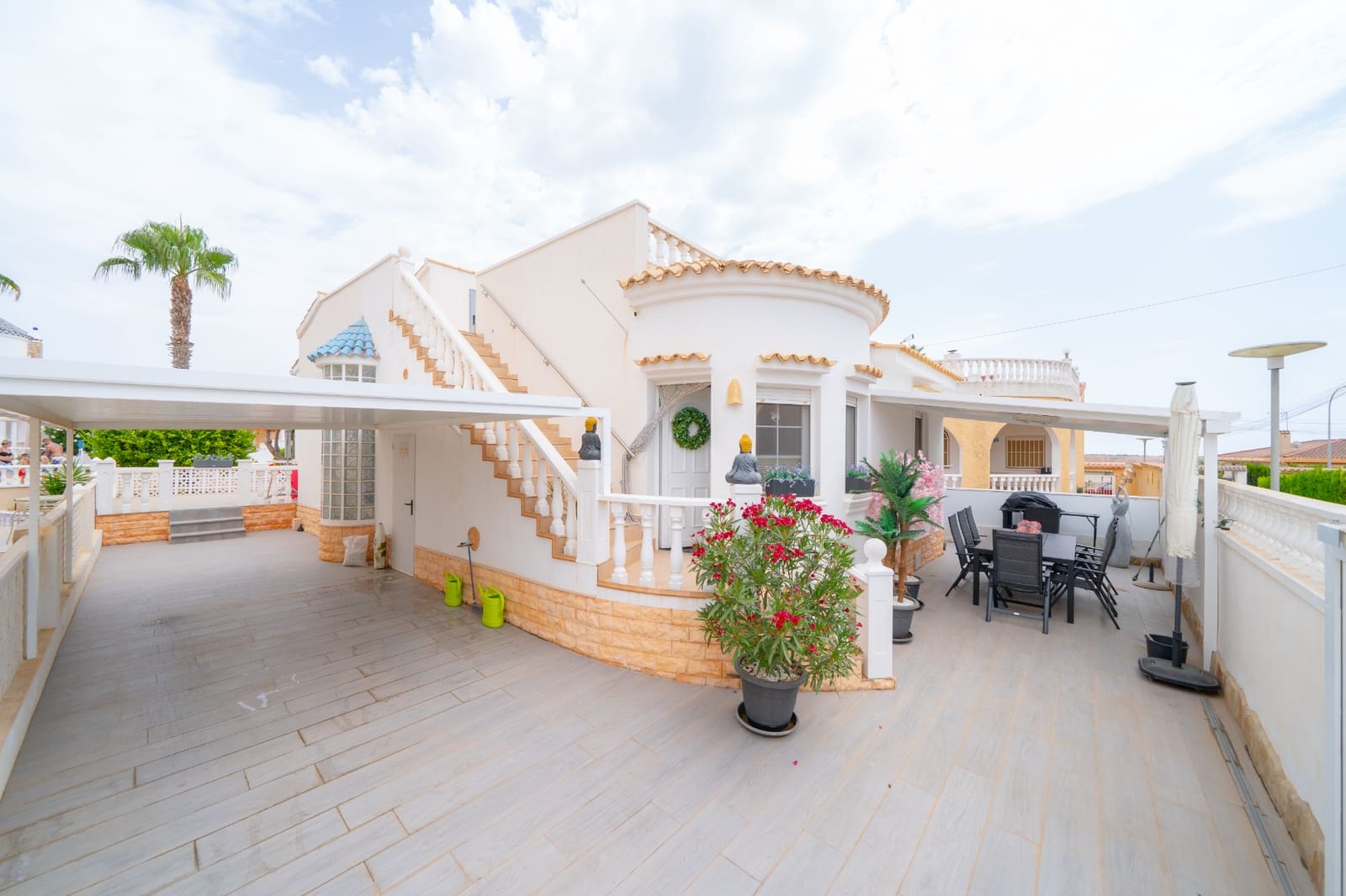 2 bedroom Villa for sale in La Marina with pool - € 265,000 (Ref: 9973732)