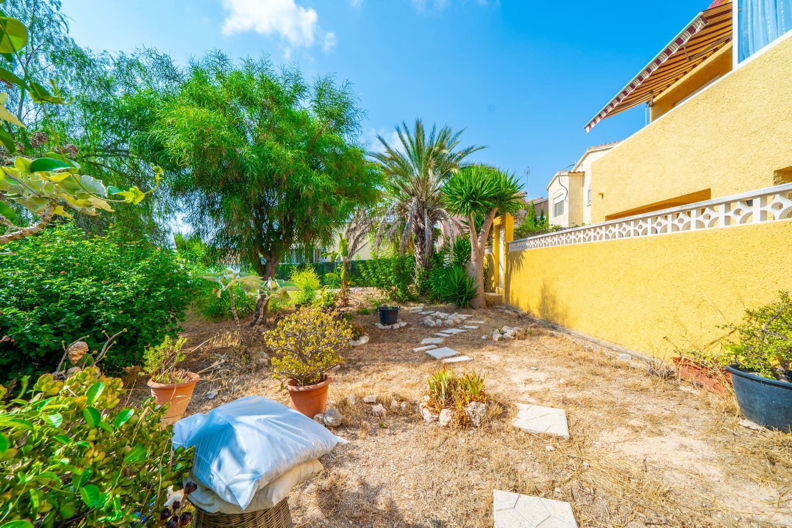 2 soverom Villa til salgs i La Marina med svømmebasseng - € 210 000 (Ref: 9985696)