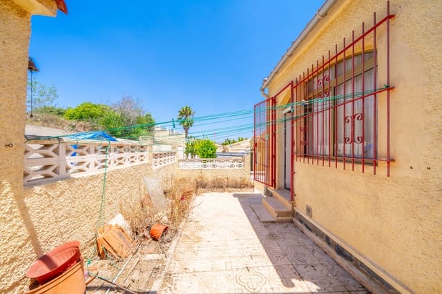 4 soverom Villa til salgs i La Marina, Elche / Elx - € 150 000 (Ref: 9989491)