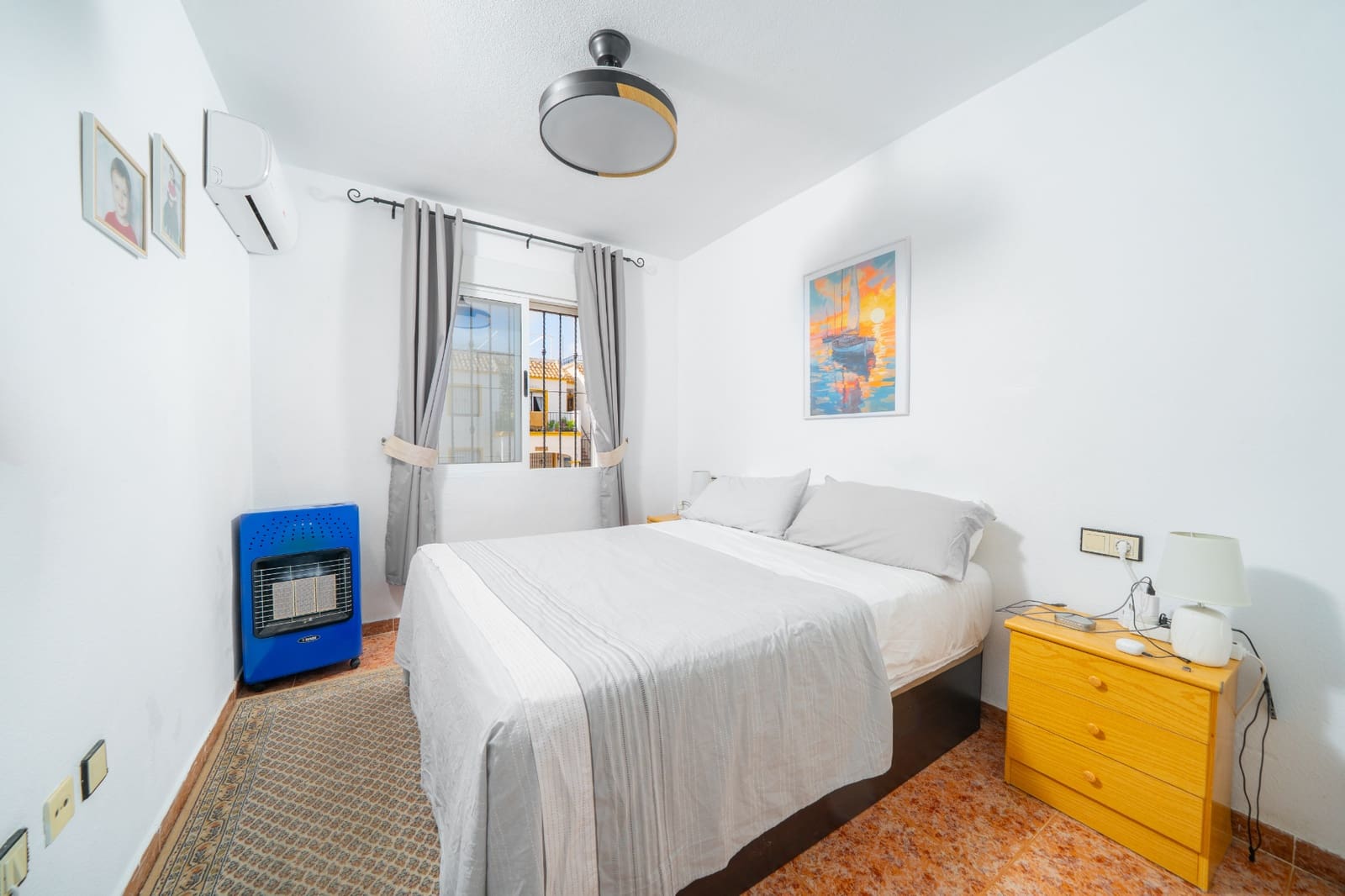 2 soverom Leilighet til salgs i La Marina med svømmebasseng - € 129 950 (Ref: 9989890)