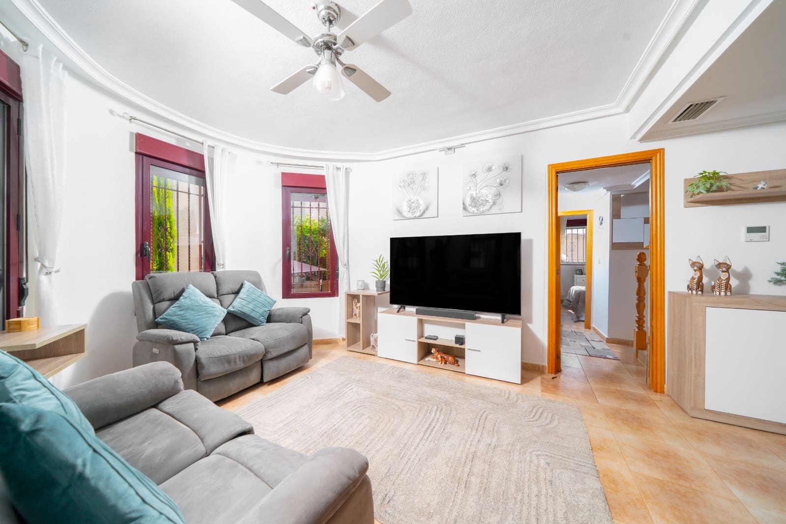 5 soverom Villa til salgs i La Marina med svømmebasseng - € 310 000 (Ref: 9997649)