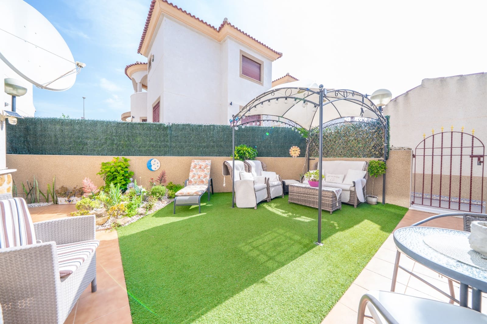 5 soverom Villa til salgs i La Marina med svømmebasseng - € 310 000 (Ref: 9997649)