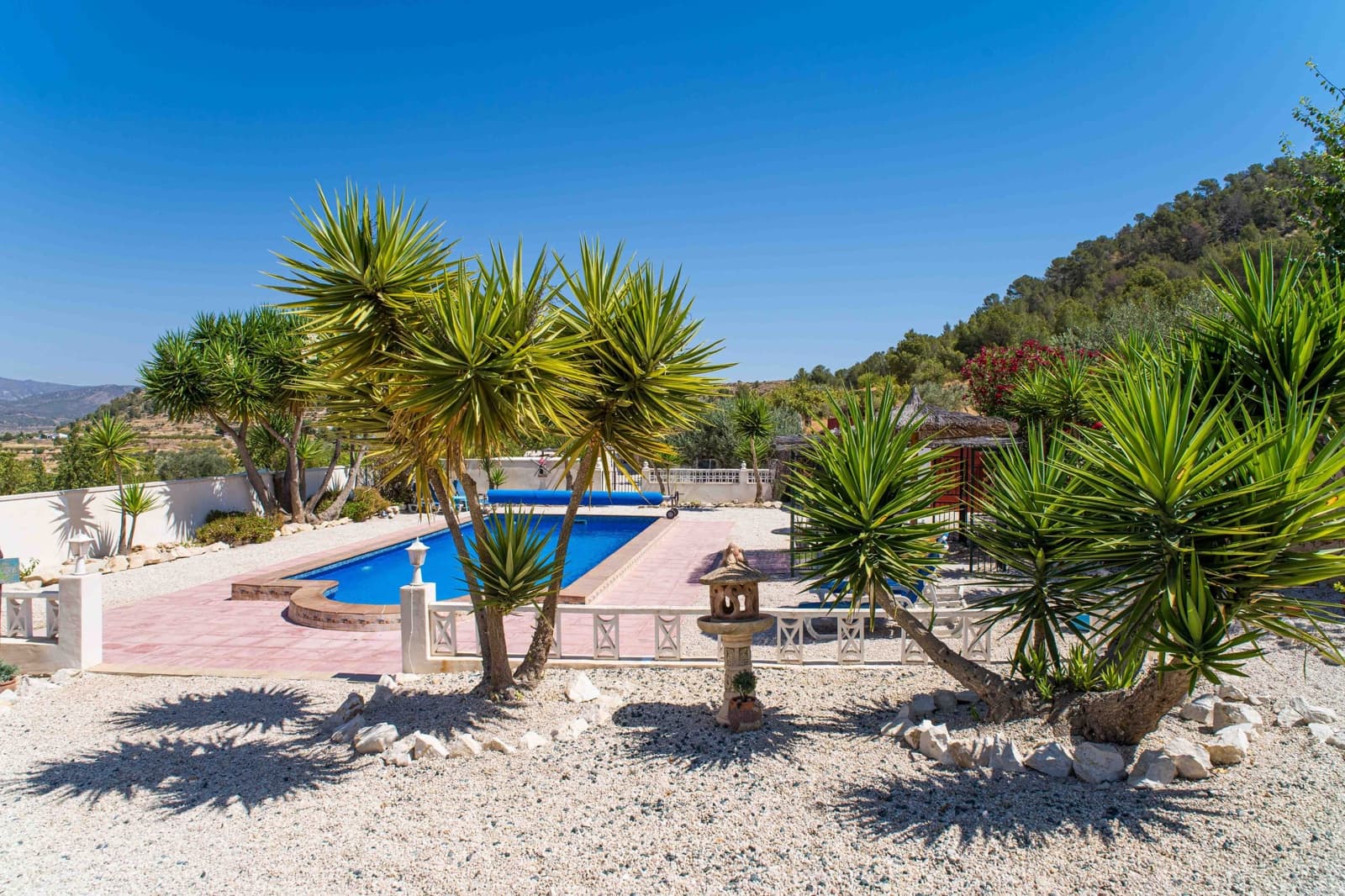 Chalet de 3 habitaciones en Monóvar / Monóver en venta con piscina - 285.000 € (Ref: 10000136)