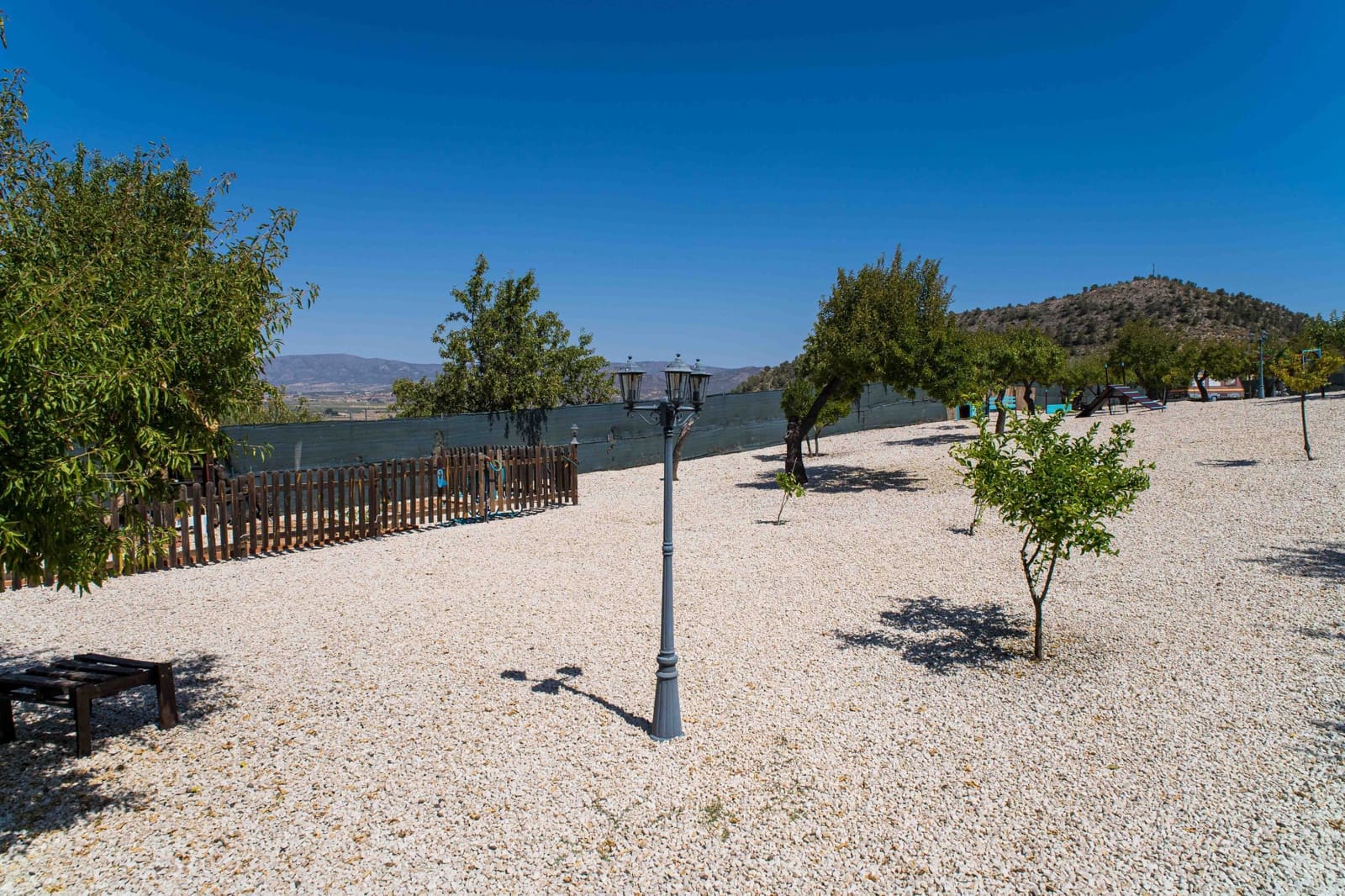 Chalet de 3 habitaciones en Monóvar / Monóver en venta con piscina - 285.000 € (Ref: 10000136)