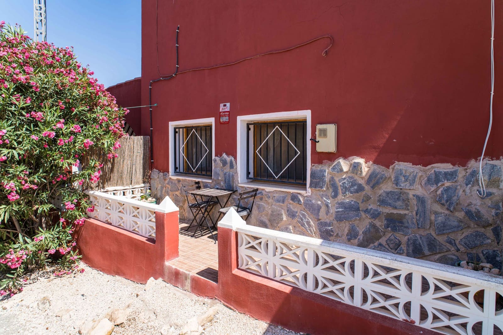 Chalet de 3 habitaciones en Monóvar / Monóver en venta con piscina - 285.000 € (Ref: 10000136)