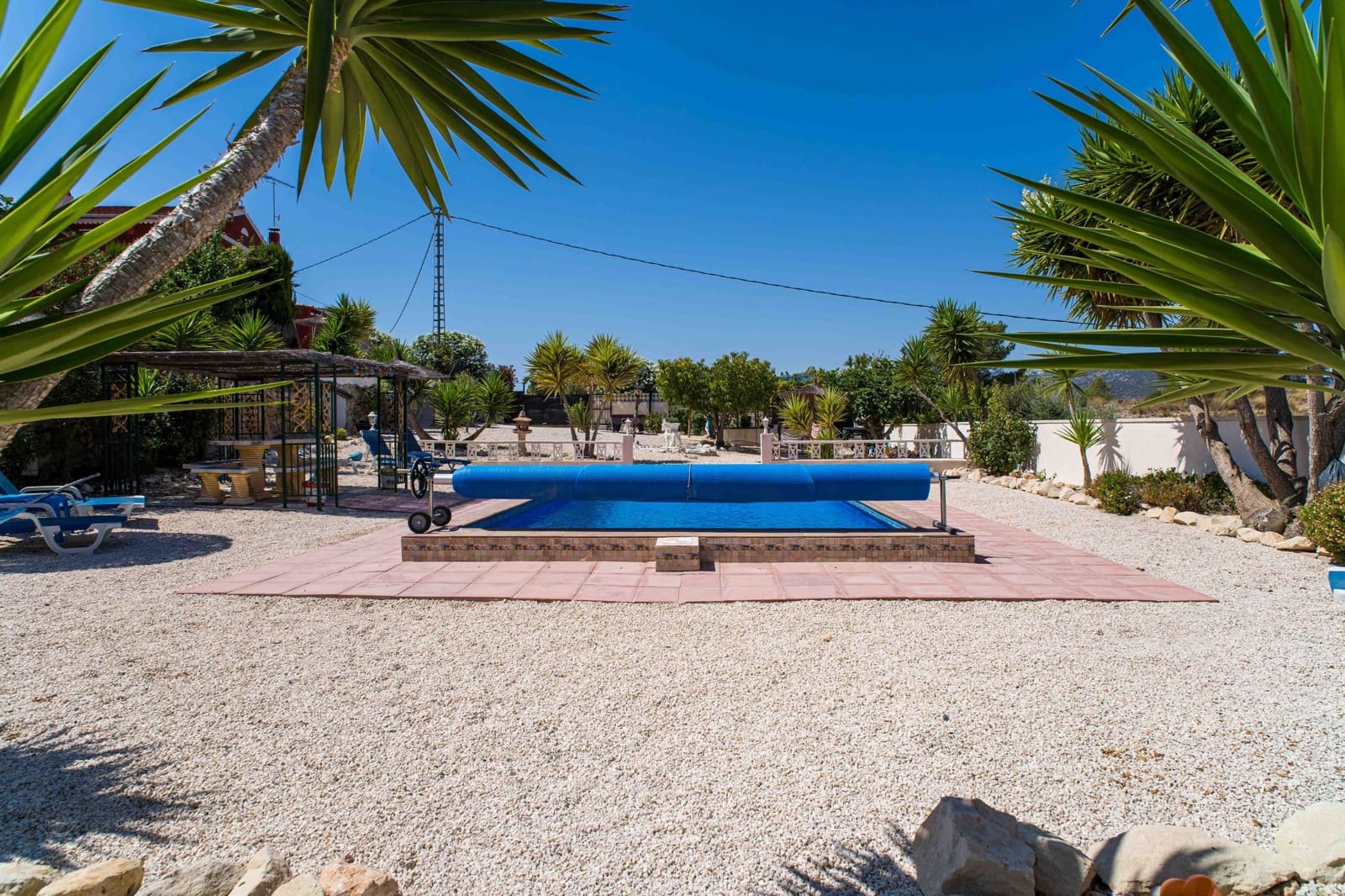 Chalet de 3 habitaciones en Monóvar / Monóver en venta con piscina - 285.000 € (Ref: 10000136)