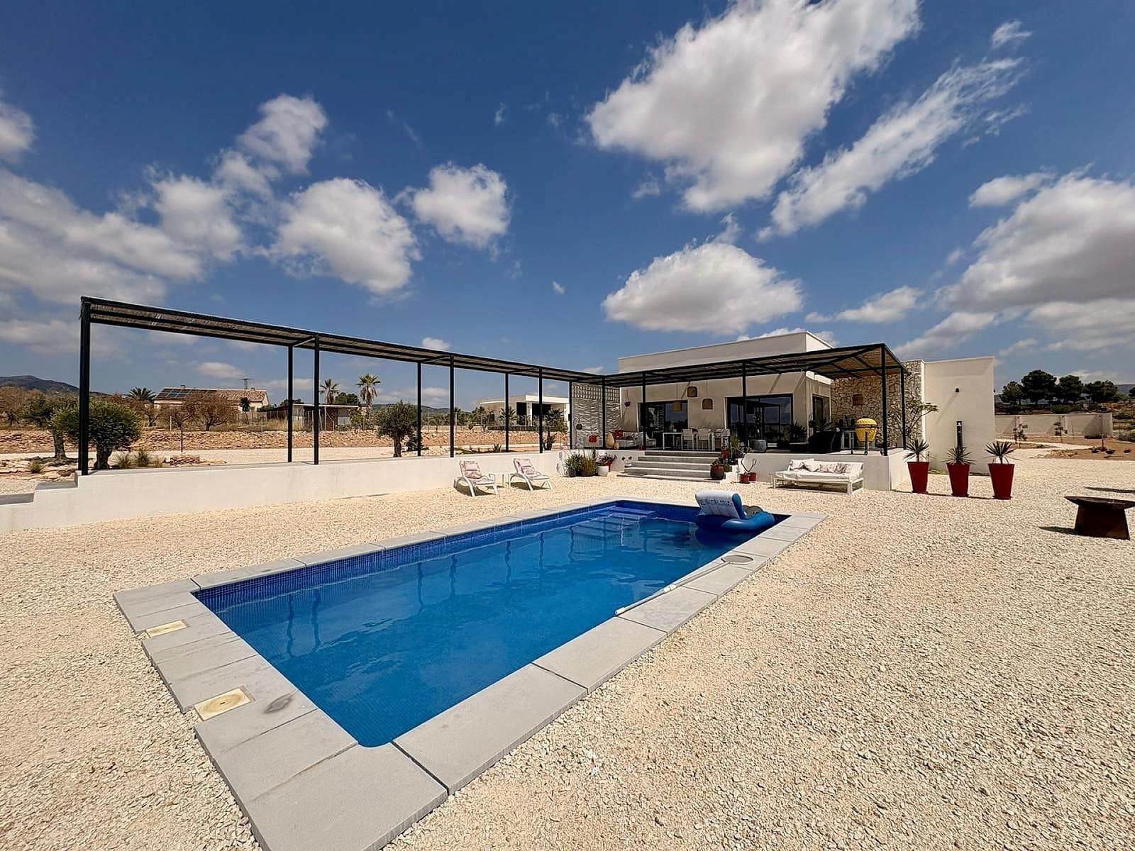 5 soverom Villa til salgs i Pinoso med svømmebasseng - € 679 995 (Ref: 10000137)