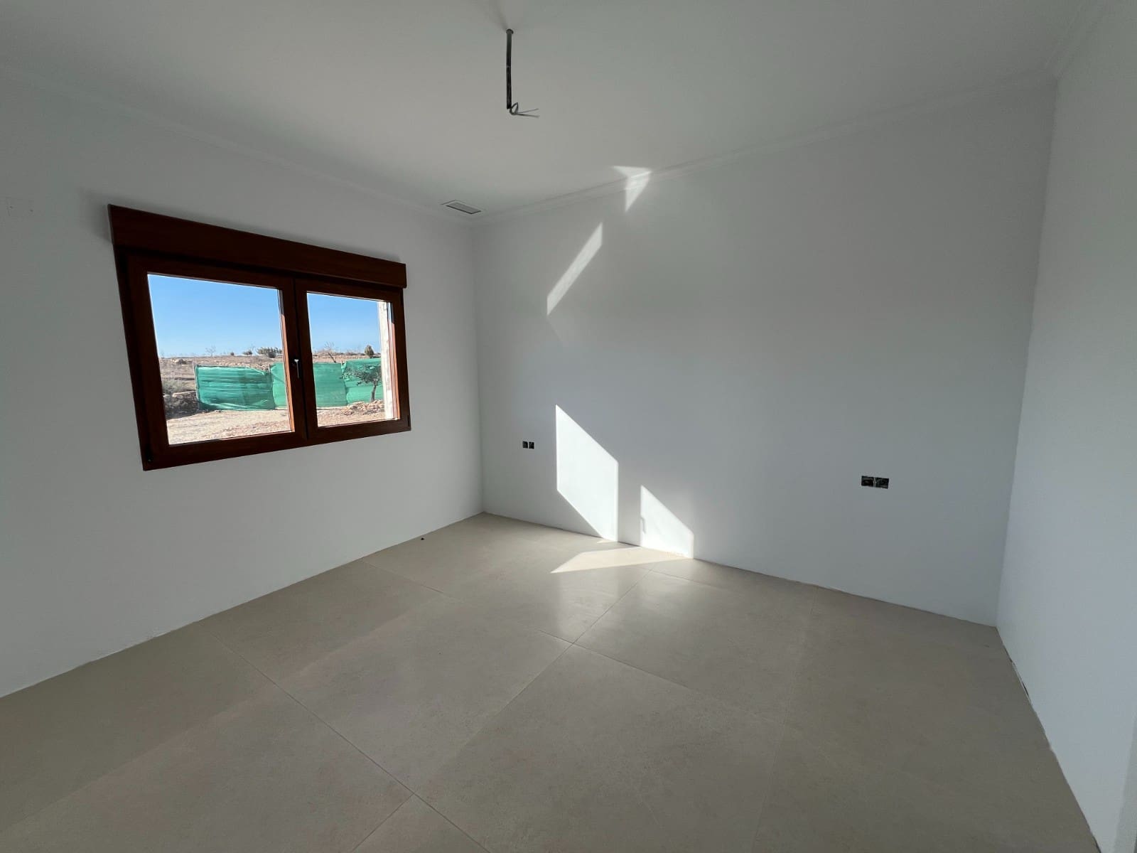 Chalet de 3 habitaciones en Pinoso en venta con piscina garaje - 389.000 € (Ref: 10019576)