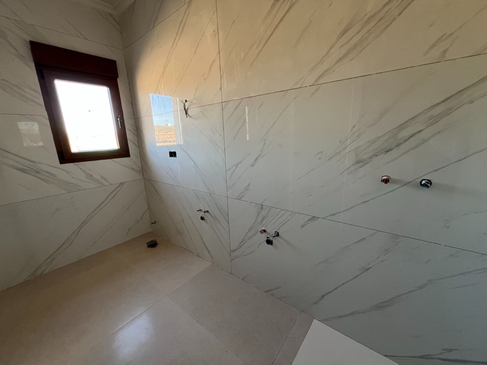 Chalet de 3 habitaciones en Pinoso en venta con piscina garaje - 389.000 € (Ref: 10019576)