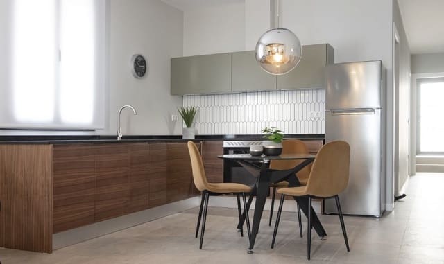 Casa de 3 habitaciones en Pinoso en venta con piscina - 215.000 € (Ref: 10019578)