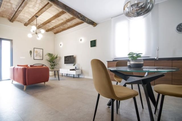 Casa de 3 habitaciones en Pinoso en venta con piscina - 215.000 € (Ref: 10019578)