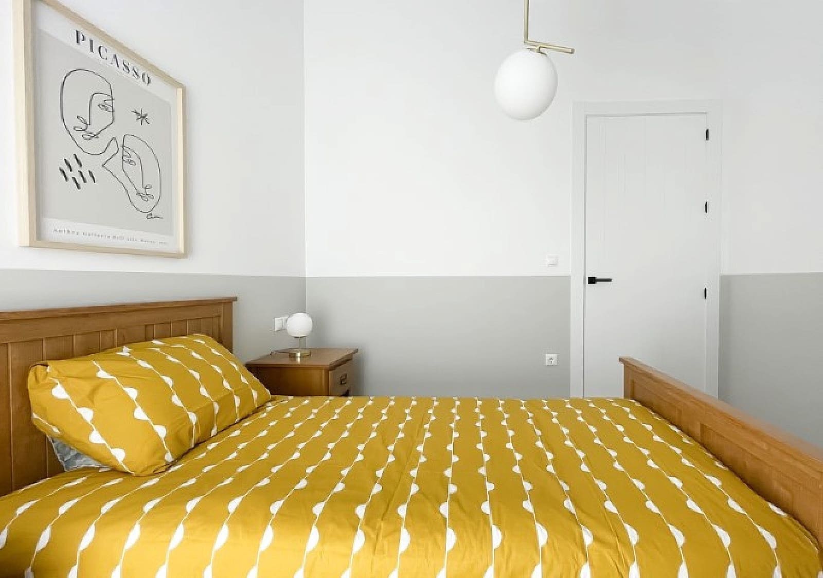 Casa de 3 habitaciones en Pinoso en venta con piscina - 215.000 € (Ref: 10019578)