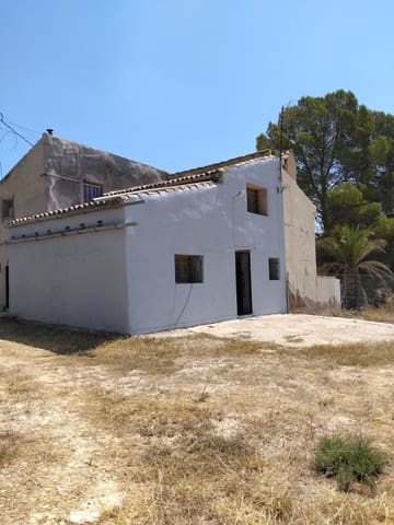 Finca/Casa Rural de 2 habitaciones en Pinoso en venta con piscina garaje - 125.000 € (Ref: 10019579)