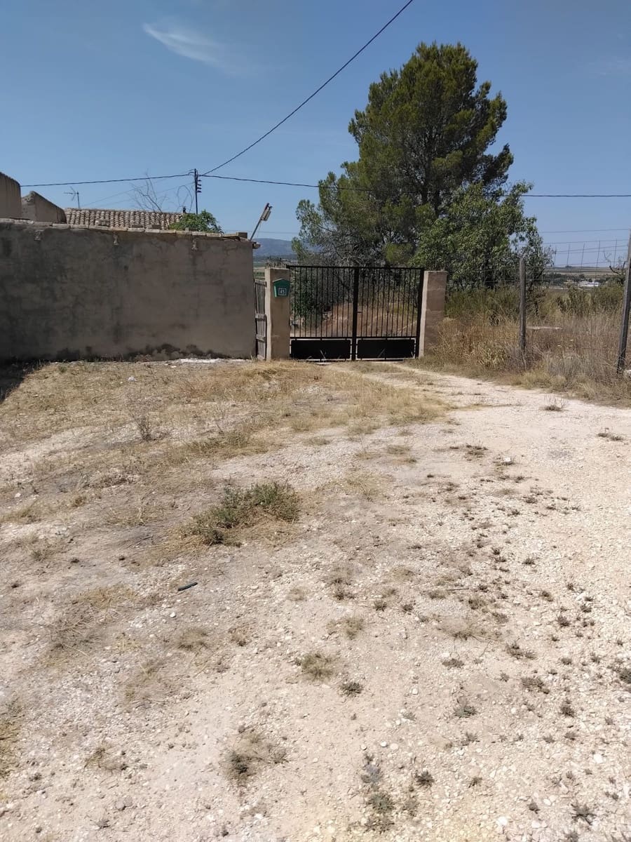Finca/Casa Rural de 2 habitaciones en Pinoso en venta con piscina garaje - 125.000 € (Ref: 10019579)