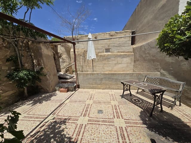 Finca/Casa Rural de 2 habitaciones en Pinoso en venta con piscina garaje - 125.000 € (Ref: 10019579)
